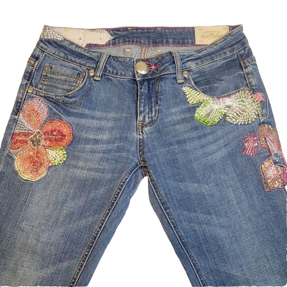 Vntg Rerock by Express Wmns Floral Embroidered Beaded Boot Jeans Med. Wash 30x32
